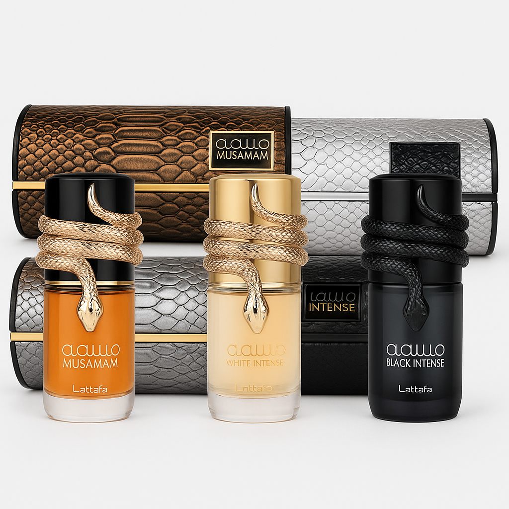Drei Lattafa Parfums aus der Musamam Kollektion – Musamam (orange), White Intense (cremefarben) und Black Intense (schwarz) – in eleganten Glasflakons mit goldenen und schwarzen Schlangendetails am Verschluss, präsentiert vor strukturierten Schlangenleder-Etuis in Braun und Silber.